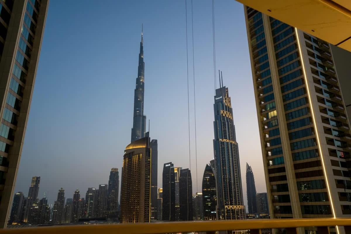 New Stunning 4 Bedroom Burj Khalifa View Dubai