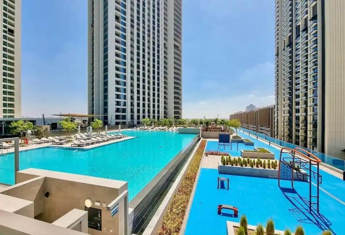 Apartment New Stunning 4 Bedroom Burj Khalifa View