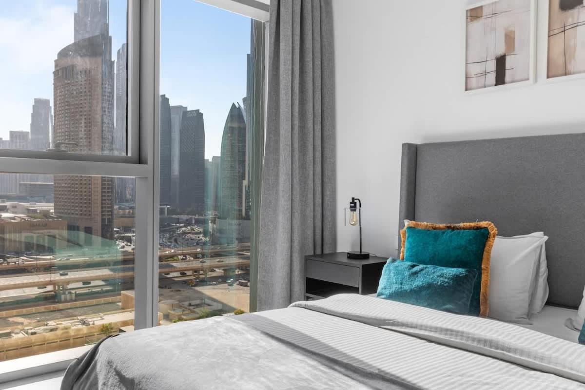 New Stunning 4 Bedroom Burj Khalifa View * Dubai