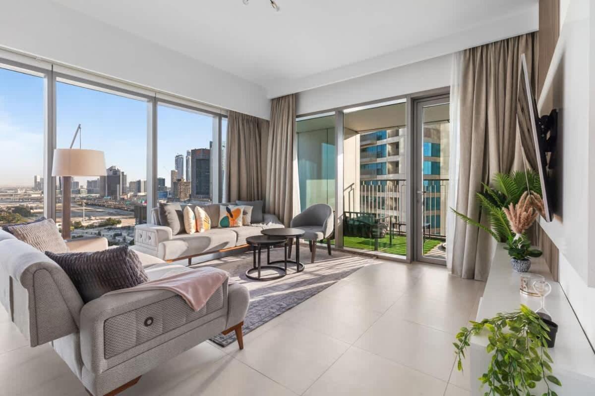 New Stunning 4 Bedroom Burj Khalifa View