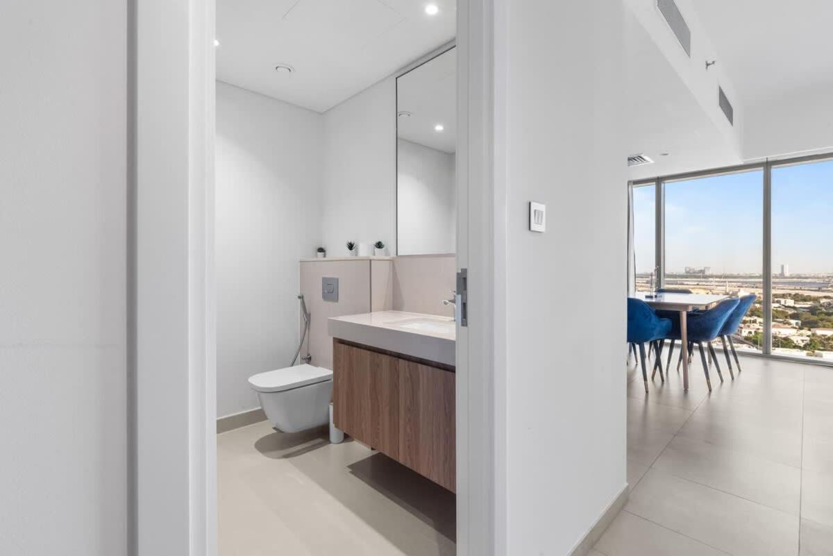 Apartment New Stunning 4 Bedroom Burj Khalifa View *